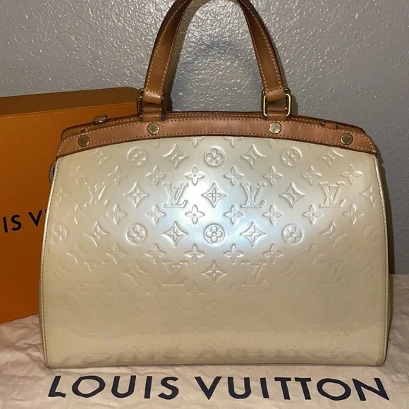 Authentic Louis Vuitton Vernis brea GM cream marshmallow tote everyday bag - Picture 2 of 15
